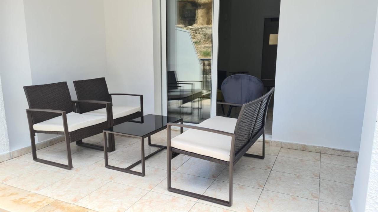 Laertis Apartments - By Imh Travel & Tours Paphos Exterior foto