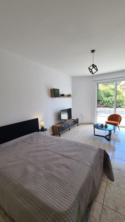 Laertis Apartments - By Imh Travel & Tours Paphos Exterior foto