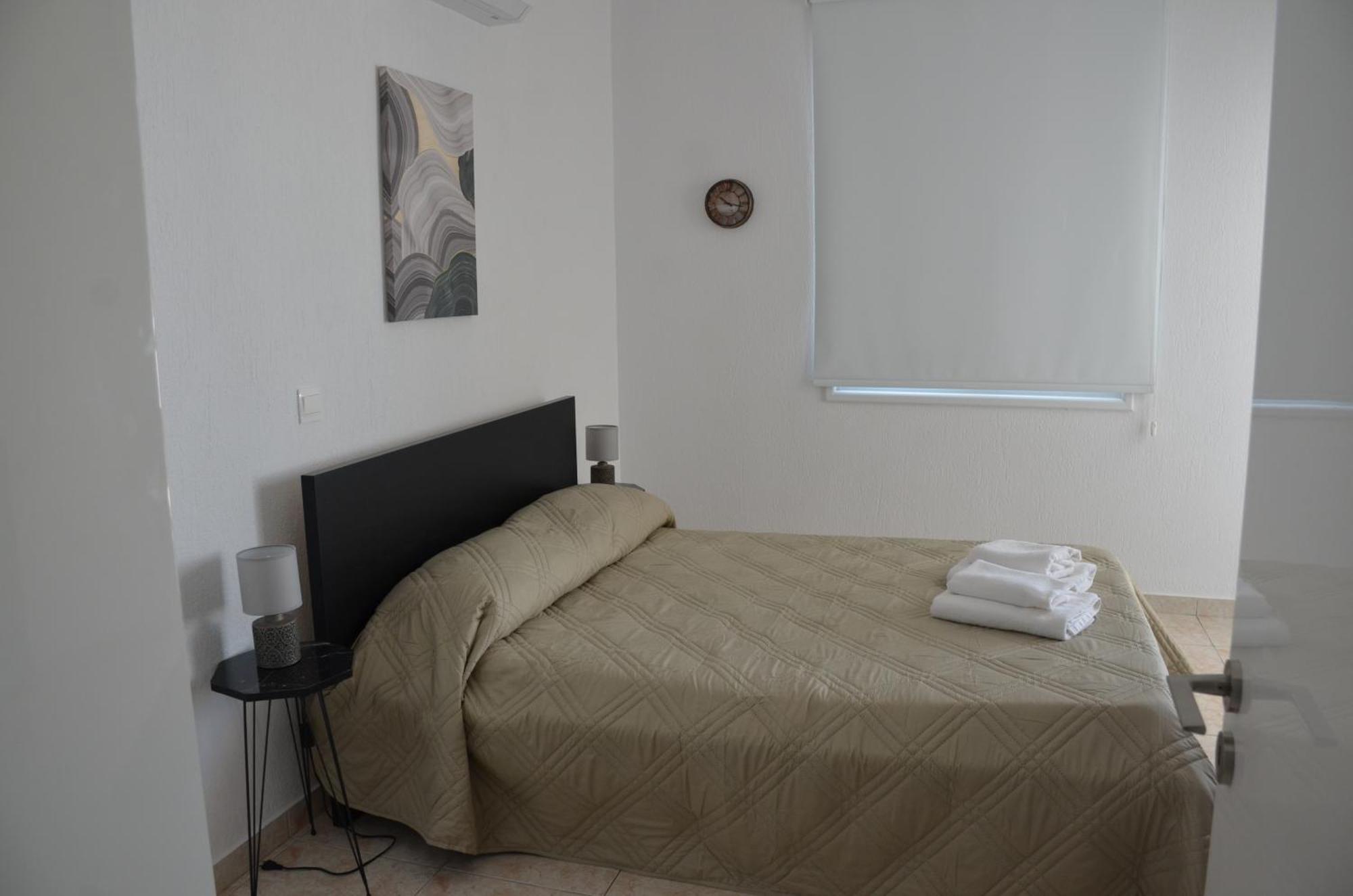 Laertis Apartments - By Imh Travel & Tours Paphos Exterior foto