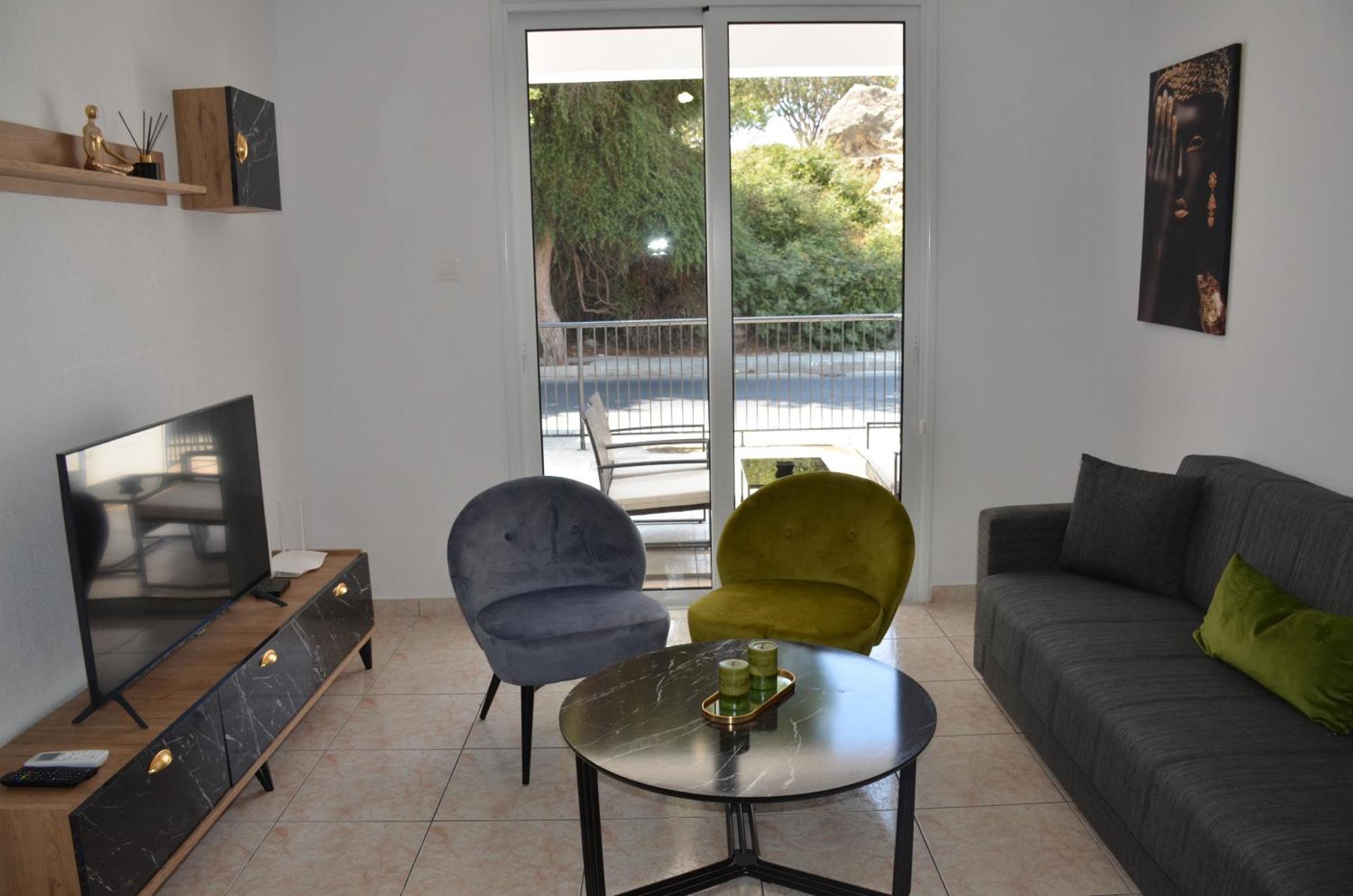 Laertis Apartments - By Imh Travel & Tours Paphos Exterior foto